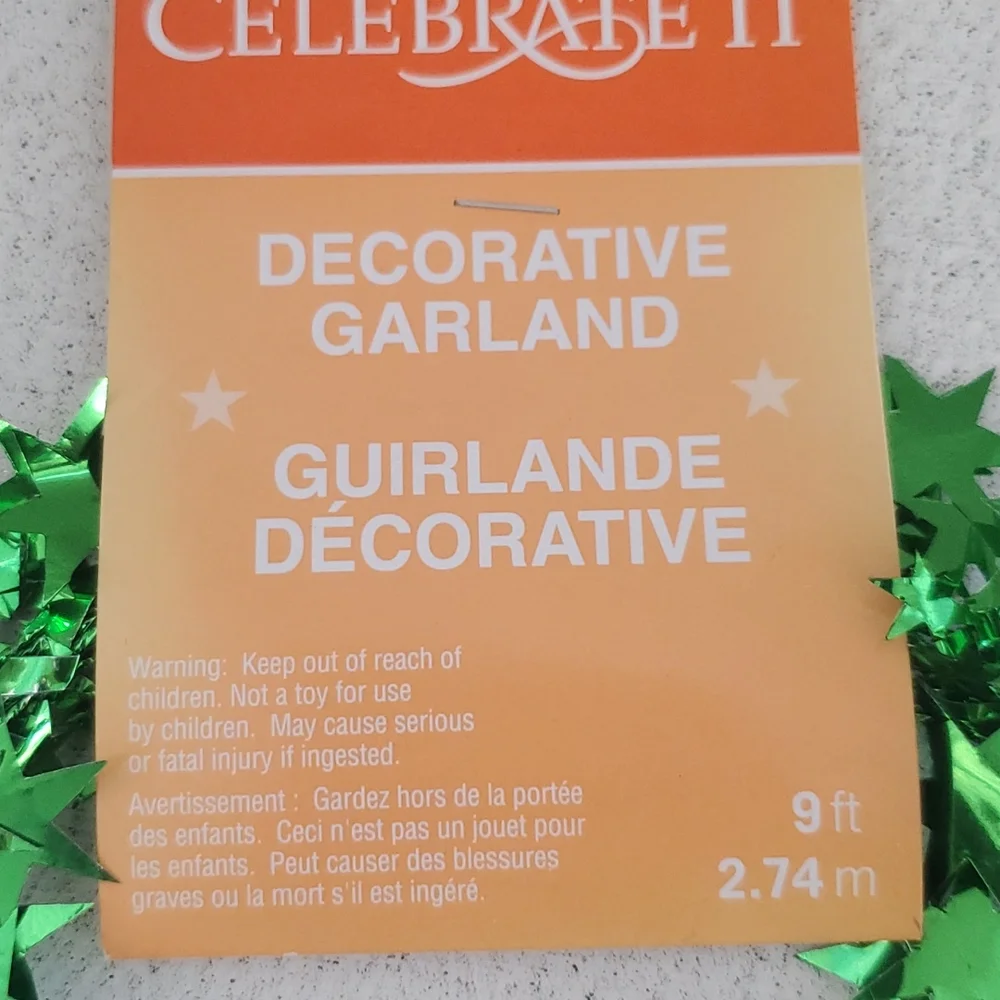 DECORATIVE GARLAND